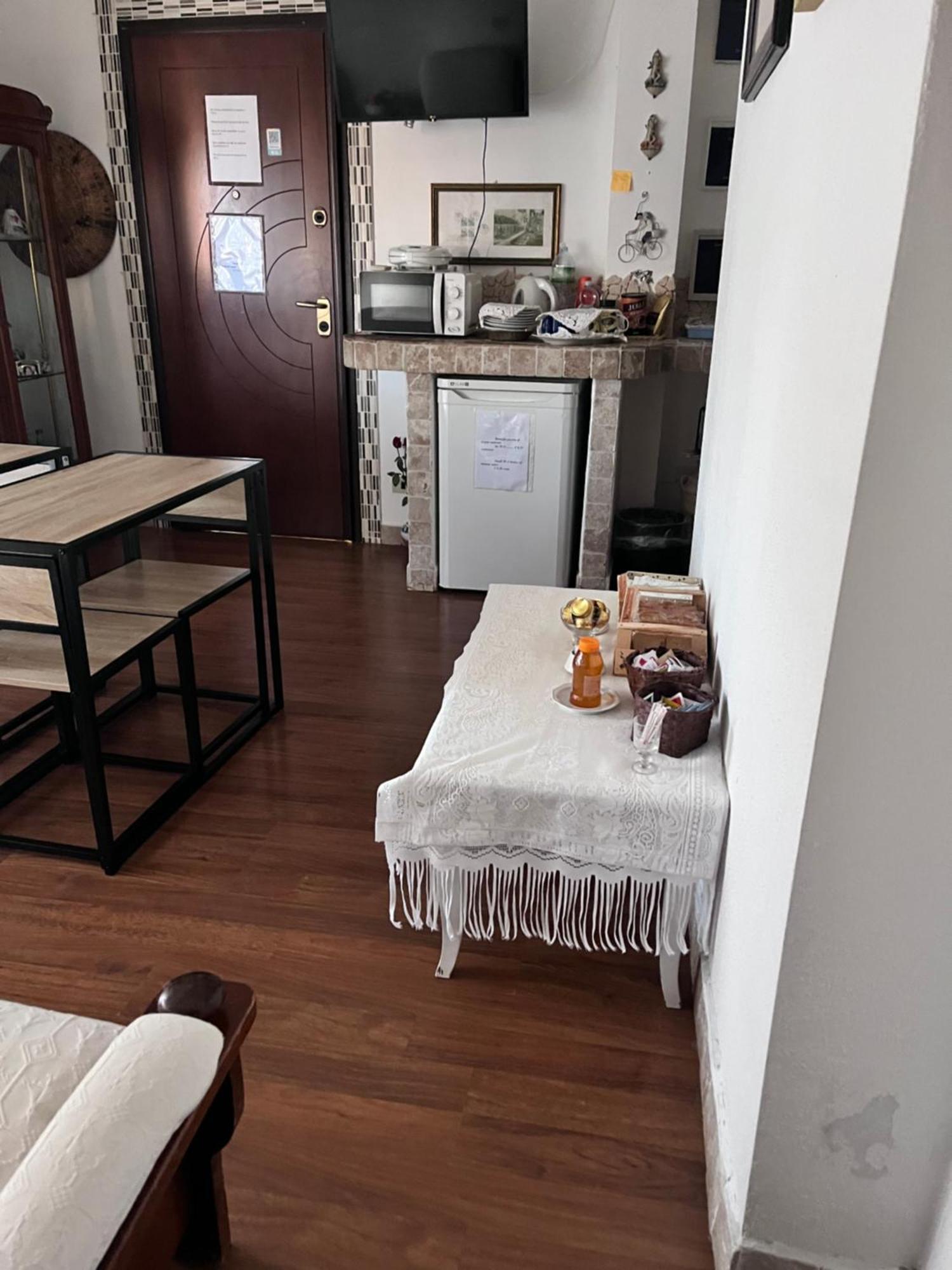 Da Adriana Guesthouse 圣特雷莎加卢拉 外观 照片